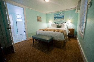 Georgianne & Check In 212 Butler Ave Inn 3*