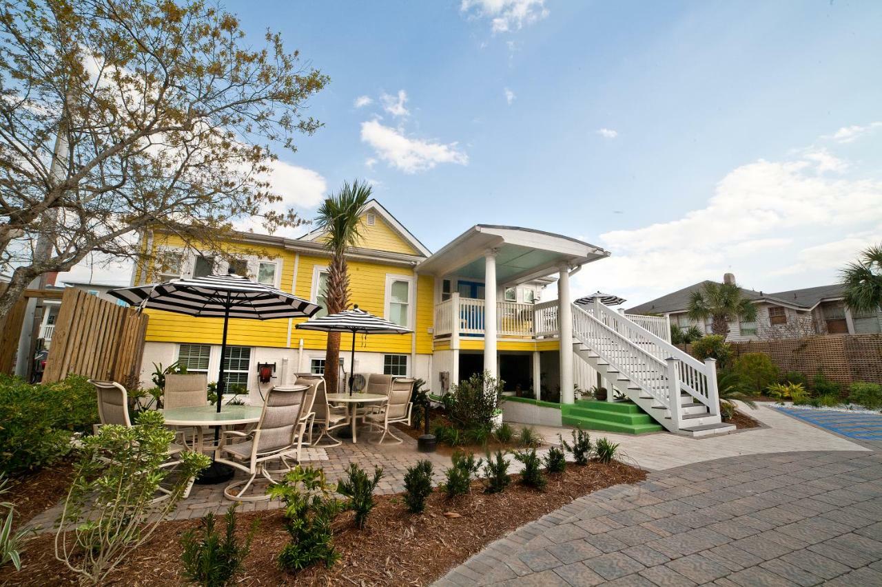 Inn Georgianne & Check In 212 Butler Ave