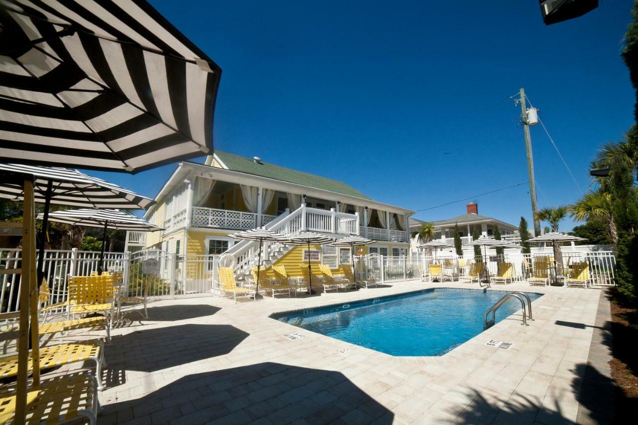 Inn Georgianne & Check In 212 Butler Ave 3*